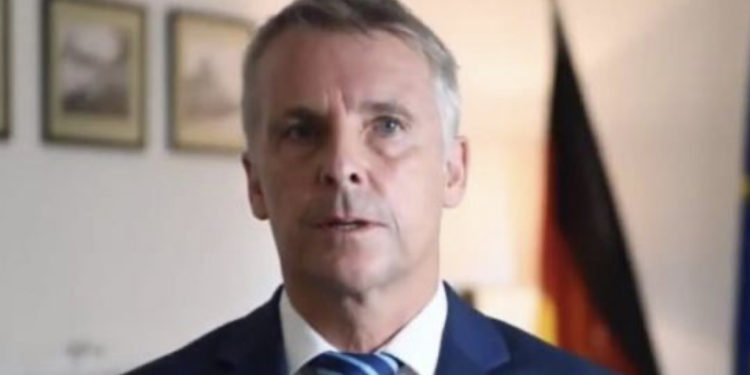 Rohde për sulmin ndaj gazetarëve: Pse Lista Serbe nuk ka reaguar?