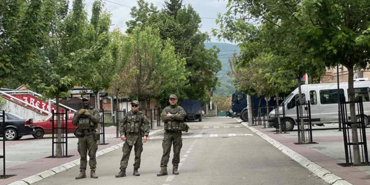 Një nga të arrestuarit në veri të Kosovës do të mbrohet në lir