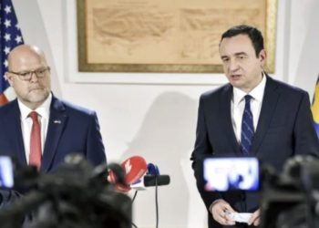 Hovenier: E pëkrahim Kosovën, jemi një në moment të vështirë me Qeverinë e tanishme