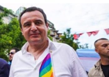 “Haj medet haj”, Mulla Osmani reagon për pjesëmarrjen e Kurtit në Paradën e Krenarisë, thotë se e detyruan