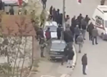 Dalin pamjet e kontrabandimit të armëve me auto-ambulancë nga Serbia në veri të Kosovës