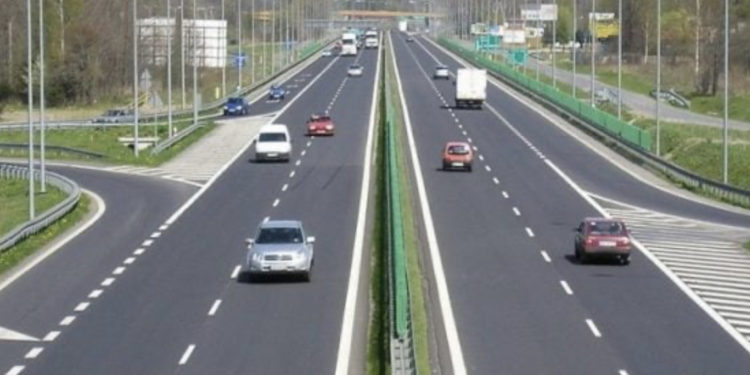 Rregullat e reja në autostradat e Serbisë, mërgimtarët të kenë kujdes