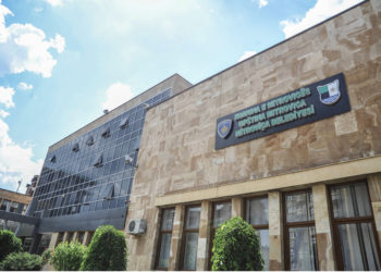 Komunarët e Mitrovicës shpenzuan gati 2 mijë euro për punëtori në Bogë të Pejës