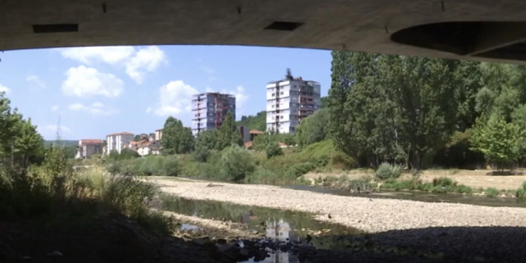 Shteret Ibri, Komuna e “hatëruar” (VIDEO)