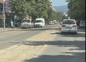 LAJMI I FUNDIT: Zhduket një vajzë nga Mitrovica, babai lajmëron rastin në polici