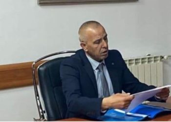 Zeqiri i PDK-së mbështet Kurtin: S’jap dorëheqje, parësor për mua është interesi shtetëror