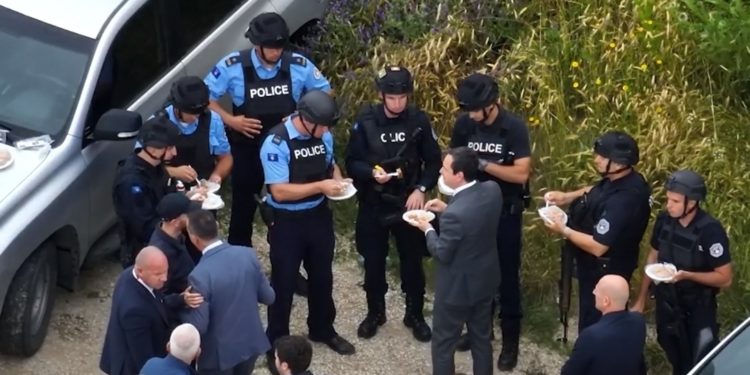 Kurti: Ka pasur sulme të njëpasnjëshme ndaj Policisë, pasi e prishën rehatinë e bandave kriminale