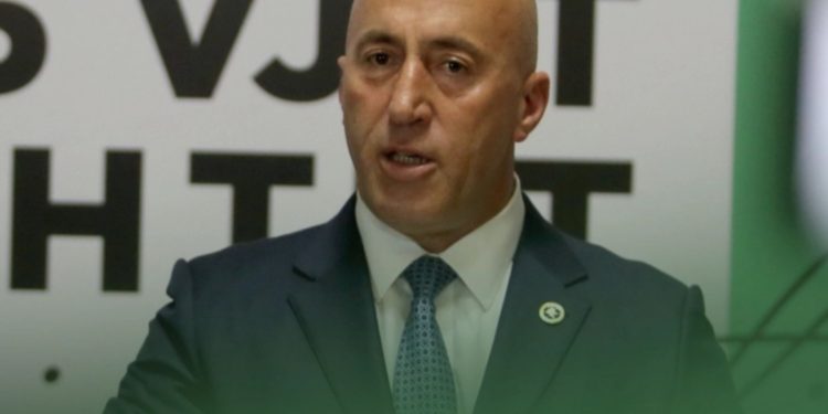 Haradinaj: Qeveria po na ngul thikë pas shpine, aty ku na dhemb më së shumti