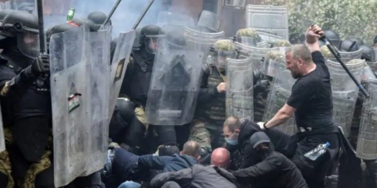 Ngritet aktakuzë kundër dy serbëve për sulm ndaj ushtarëve të KFOR-it