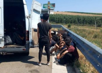 Tentuan të kontrabandonin sirianë dhe egjiptianë, bien në pranga dy kosovarë në Zveçan