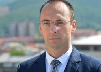 Simiq “kërcënon” me mospjesëmarrje në zgjedhjet e reja në veri të Kosovës
