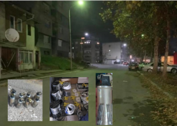 Policia gjen në një banesë tek “Tre Trokaqejt” laborator droge, kriptovaluta dhe armë