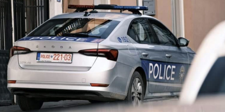 U kap me armë e mjete tjera të kundërligjshme, ky është 22-vjeçari që u arrestua në Mitrovicë