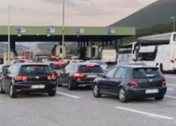 Gjatë fundjavës, 60 mijë pushues nga Kosova hynë në Shqipëri