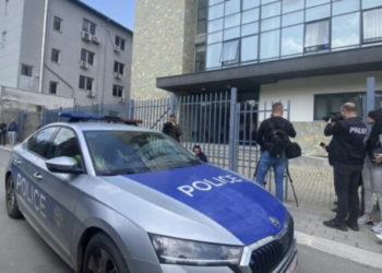 “Kryetarët veriorë mund t’i drejtohen Kushtetueses nëse tërhiqen përmes peticionit”