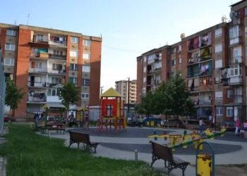 Ky është 52 vjeçari që dyshohet se kreu vetvrasje në lagjen Tjegullore