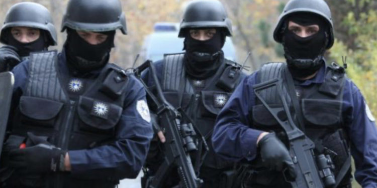 Policia demanton raportimet se njësitë speciale janë nisur drejt Mitrovicës së Veriut