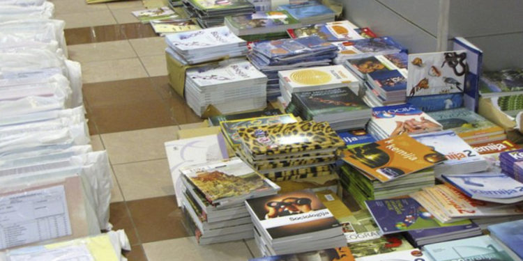 Linku: Hapet platforma për aplikim për subvencionim të teksteve shkollore