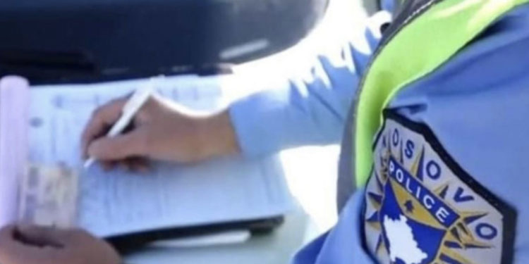 Mbi 1 mijë e 400 gjoba trafiku në 24 orët e fundit në Kosovë