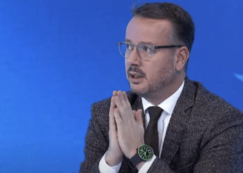 Kajtazi: Dy vajza shqiptare nga vaganica që bënë seks me policët serb thanë se Jakup Krasniqi ua ka pre floktë