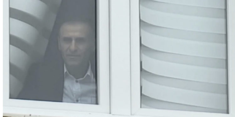 Tre muaj brenda: Si po ushqehet, pastrohet dhe fle në objekt të Komunës, Lulzim Hetemi?