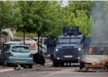 BE-ja e shqetësuar me situatën në veri, kërkon hapa të mëtejshëm nga Qeveria