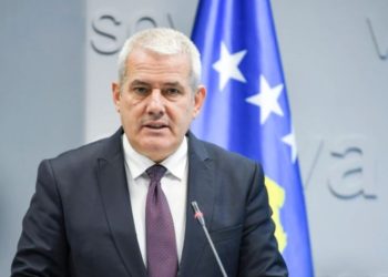 Sveçla flet për aksionin në Veri, mjetet e rrezikshme të konfiskuara i lidh me “botën serbe”