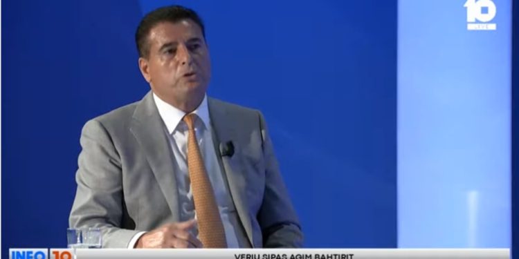 “Veriu kurrë s’ka qenë më i sigurt” – Bahtiri: Qendrueshmëria e Kurtit, për tu përshendetur