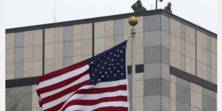Ambasada e SHBA-së: Vendimi për ndërtesën komunale në Mitrovicën e Veriut në kundërshtim me kërkesat tona