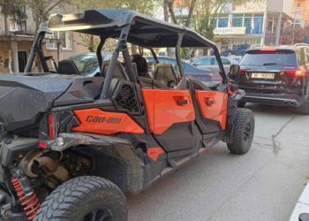 Policia konfiskon disa vetura në veri pas bastisjeve