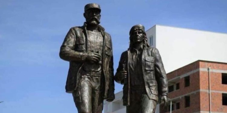 25 vjet nga rënia heroike e Fehmi dhe Xhevë Lladrovcit