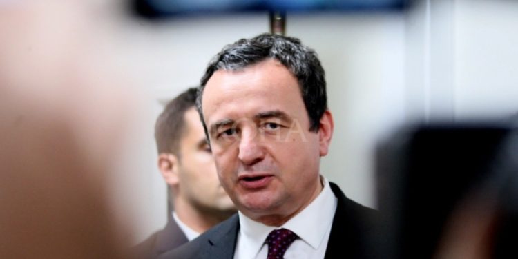 Kurti: S’mund të besohet ideja që armët në Banjskë hynë pa përfshirjen e qeverisë serbe