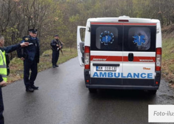 Policia e Kosovës ndaloi ambulancën serbe të Spitalit të Mitrovicës, po kthehej nga Beogradi