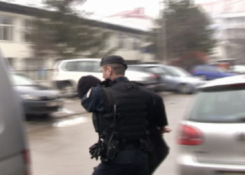 Ky është vushtrriasi i kërkuar për fajde që ra në prangat e Policisë, ndalohet për 48 orë