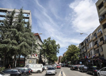 Komuna e Mitrovicës Veriore i ndërpret 48 kontrata punëtorëve, dyshohen se për gjashtë vite u pagan pa shkuar në punë