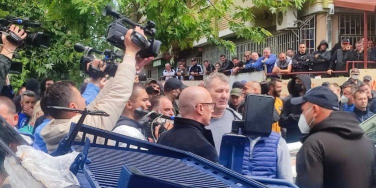 Rakiq kërkon shpallje të zgjedhjeve në veri, thotë se Lista Serbe do të marrin pjesë