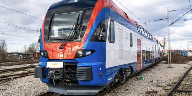 Aksident i rëndë hekurudhor në Serbi: Dy trena bëhen “kërrsh” mes vete