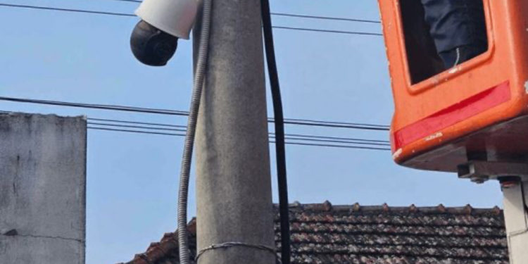 Policia e Kosovës largon 50 kamera ilegale në fshatrat serbe të Gjilanit