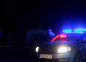 Hidhet mjet piroteknik brenda rrethojave të Stacionit të Policisë së Kosovës në Mitrovicën e Veriut