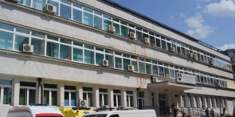 Gripi sezonal, mbi 300 pacientë brenda ditës kërkojnë ndihmë mjekësore