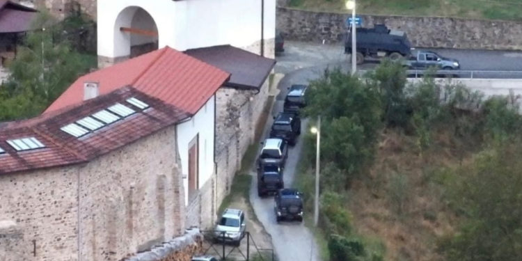 Deklaratat e Cameronit për Banjskën dhe rrezikun nga Rusia e Serbia – kërkohet që FSK-ja të lejohet të veproj në veri dhe institucionet të jenë të vëmendshme