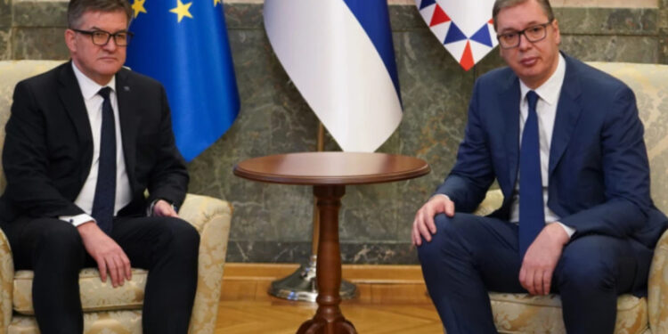 Vuçiq pas takimit me Lajçakun: I domosdoshëm themelimi i Asociacionit dhe mbajtja e zgjedhjeve në veri