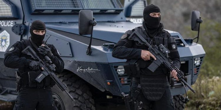 Njësia Speciale në Shupkovc të Mitrovicës  kapin në flagrancë 39-vjeçarin me substanca narkotike