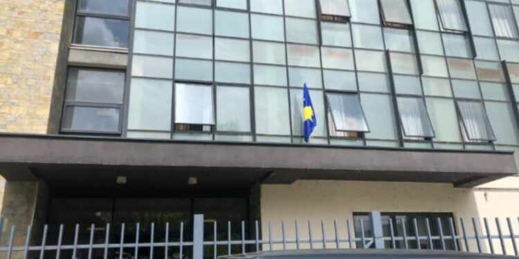 Mitrovica e Veriut mban për herë të parë seancë solemne në përvjetorin e pavarësisë së Kosovës