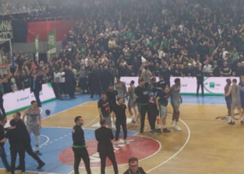 Finalja e Kupës së Kosovës, një tifoz kapet me armë ilegale jashtë palestrës ‘Shani Nushi’ në Gjakovë