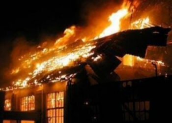 Shqiptarit i digjet vila në Leposaviq