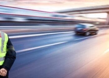 Gara me vetura në rrugën Mitrovicë-Vushtrri, ndërhyn Policia