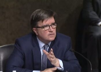 O’Brien: Qeveria të tërhiqet nga vendimi për dinarin, vuri në pikëpyetje partneritetin me SHBA