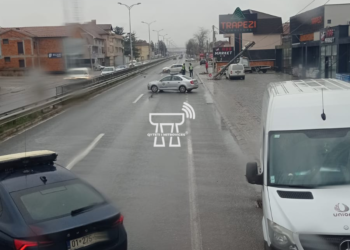 Aksident trafiku në magjistralen Mitrovicë-Prishtinë, lëndohen tre persona