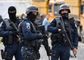 Hyri ilegalisht nga Serbia në Kosovë, policia ndalon një person në Leposaviq dhe ia konfiskon mallrat